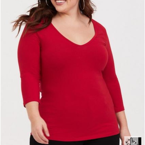 Torrid NWT sz 1x Red V-Neck Foxy Tee!!! - Picture 1 of 4